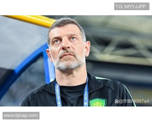 麻将与足球交汇的明星球员有哪些值得关注的名字和故事 麻将与足球交汇的明星球员有哪些值得关注的名字和故事